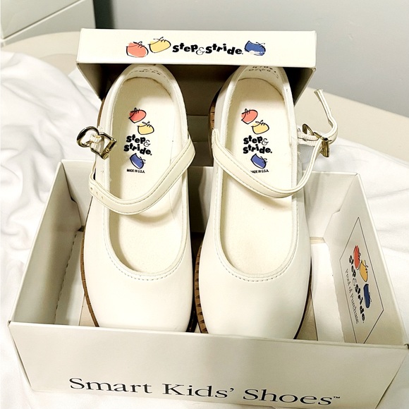 step & stride Other - NWT! White buckle shoes, girls size 8